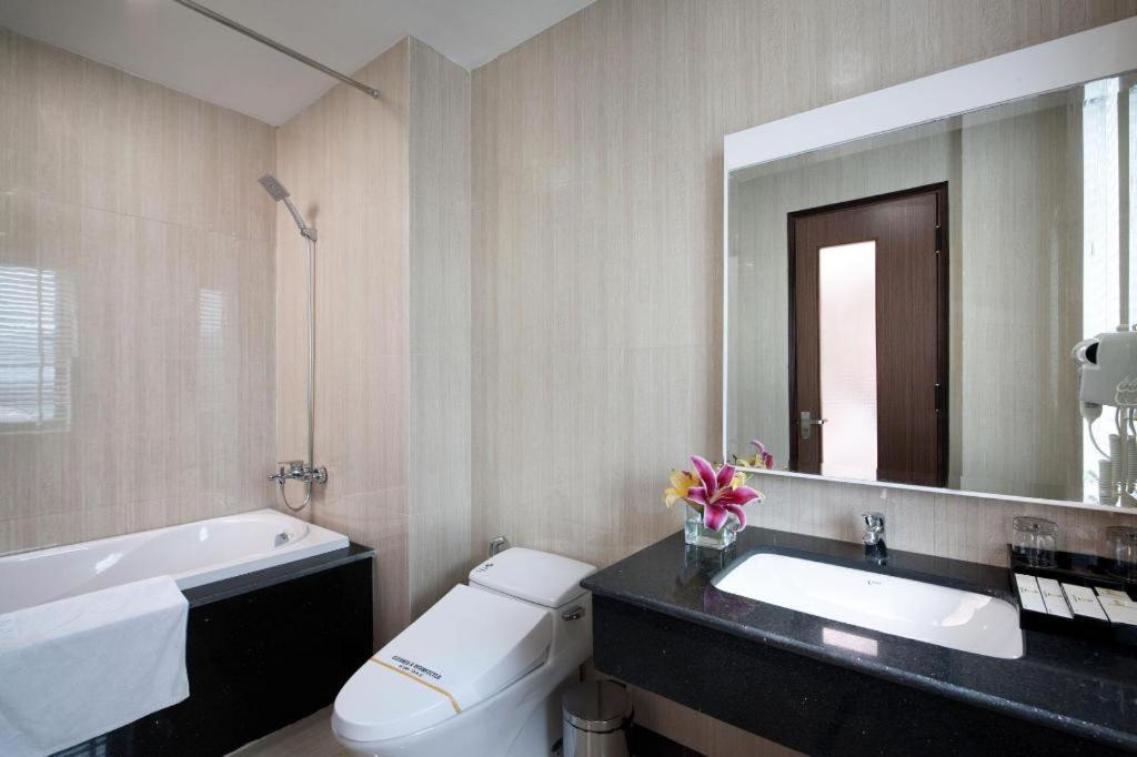 Tuyen Quang Royal Palace Hotel מראה חיצוני תמונה