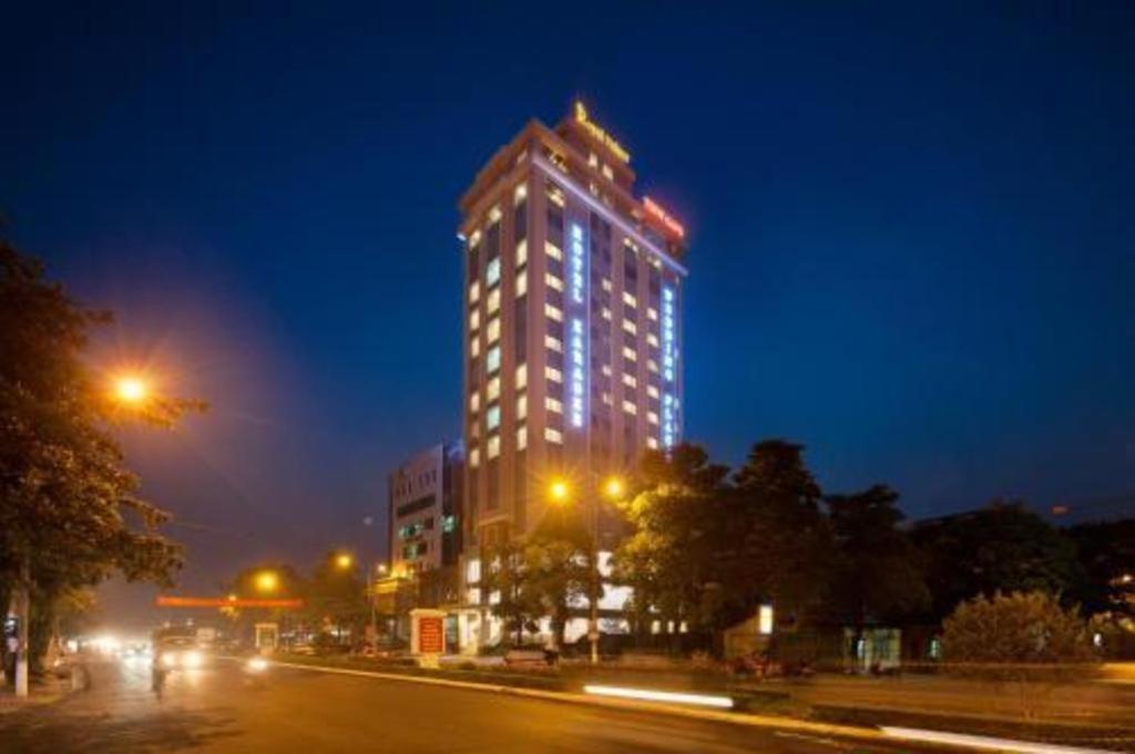 Tuyen Quang Royal Palace Hotel מראה חיצוני תמונה