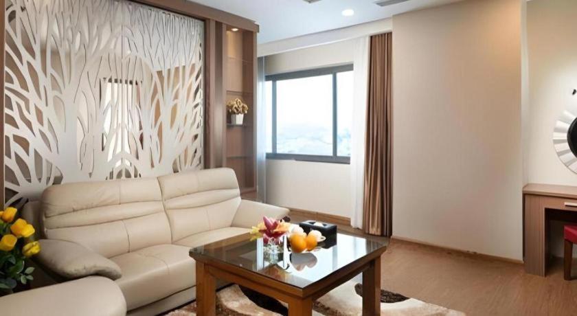 Tuyen Quang Royal Palace Hotel מראה חיצוני תמונה